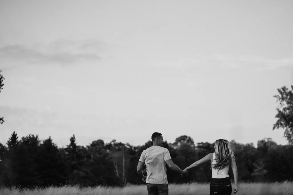 Minneapolis Summer engagement session at Silverwood Park