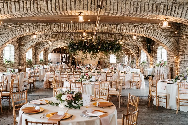 Mayowood Stone Barn is a unique luxury wedding venue located in Rochester Minnesota
