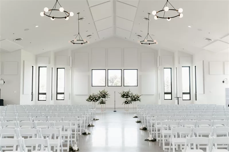 Minnesota wedding venue in Cannon Falls, Minnesota called Woodhaven Weddings and Events