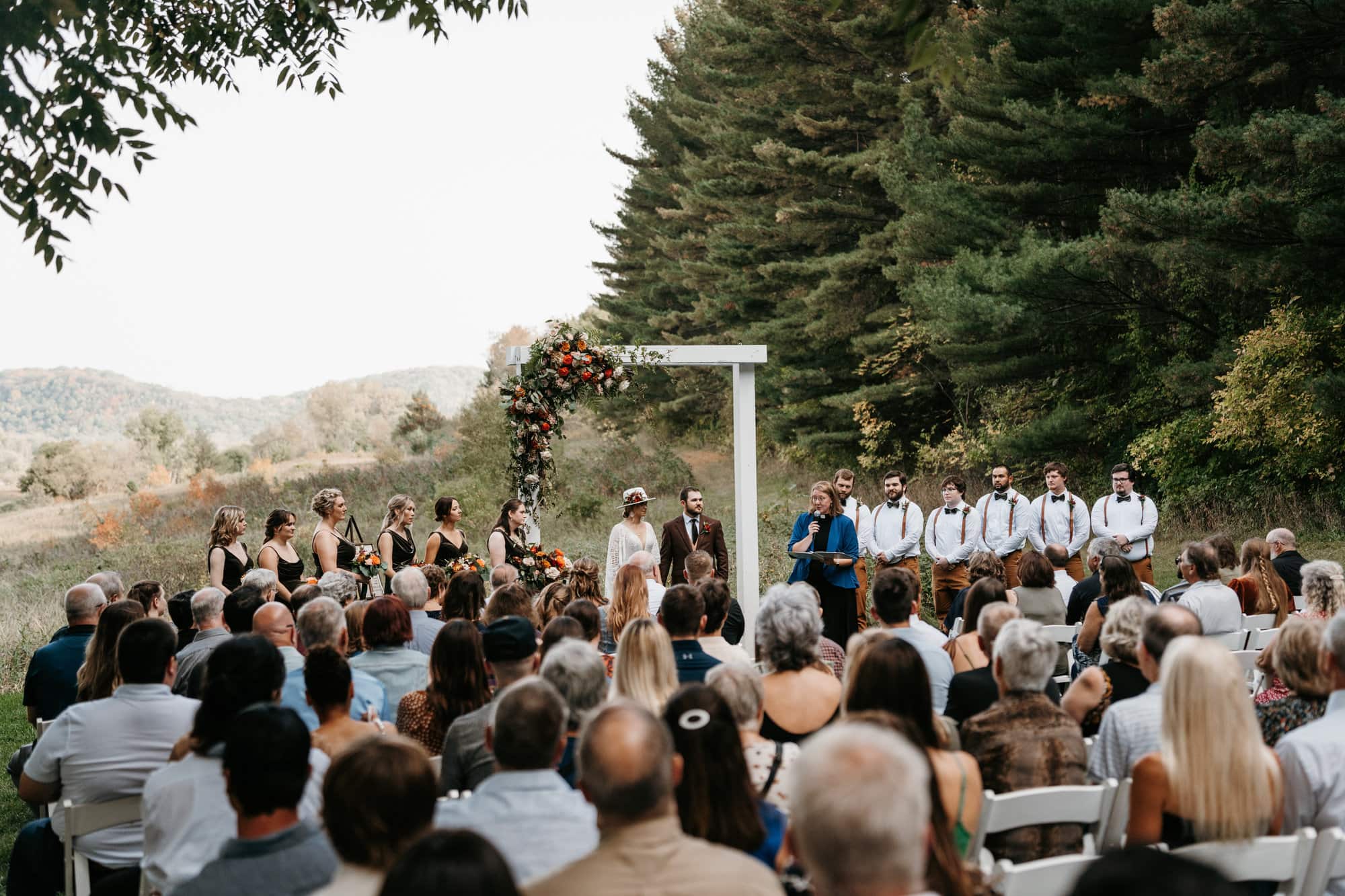 Round Barn Farm Minnesota Wedding Photography - lullephoto.com